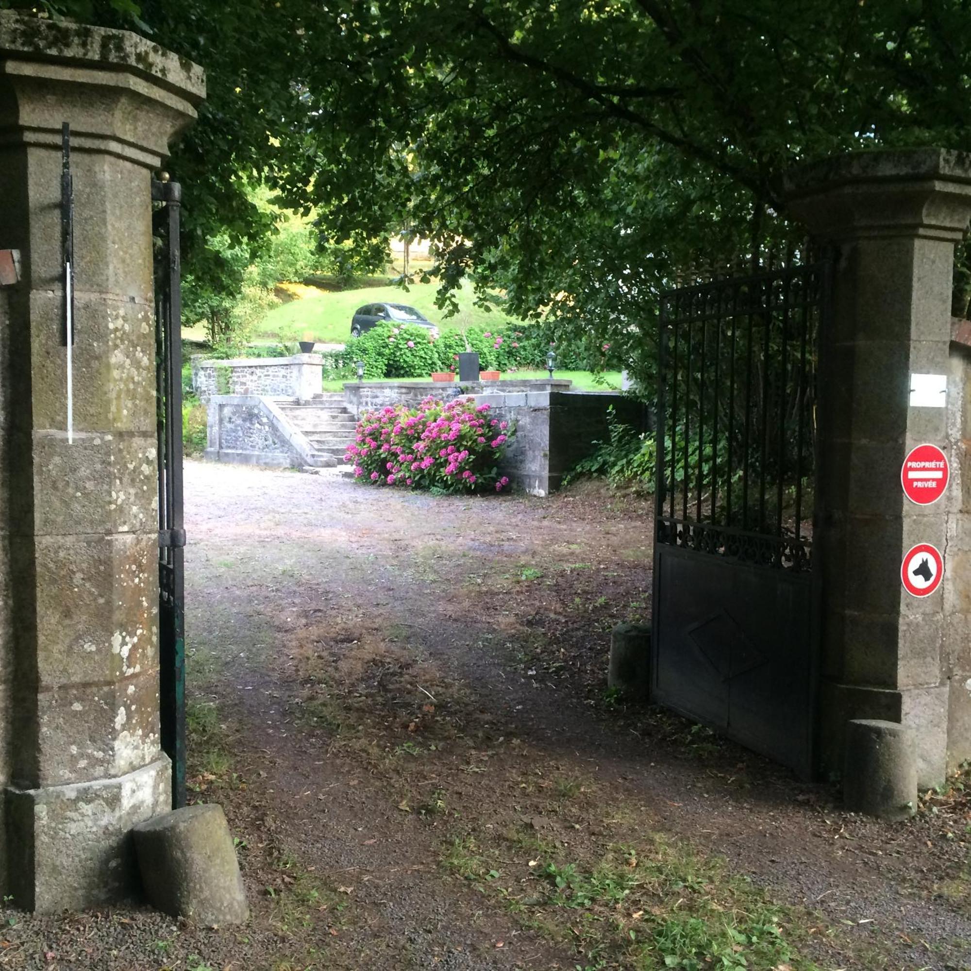 Chateau Anaselle Condé-sur-Noireau Buitenkant foto